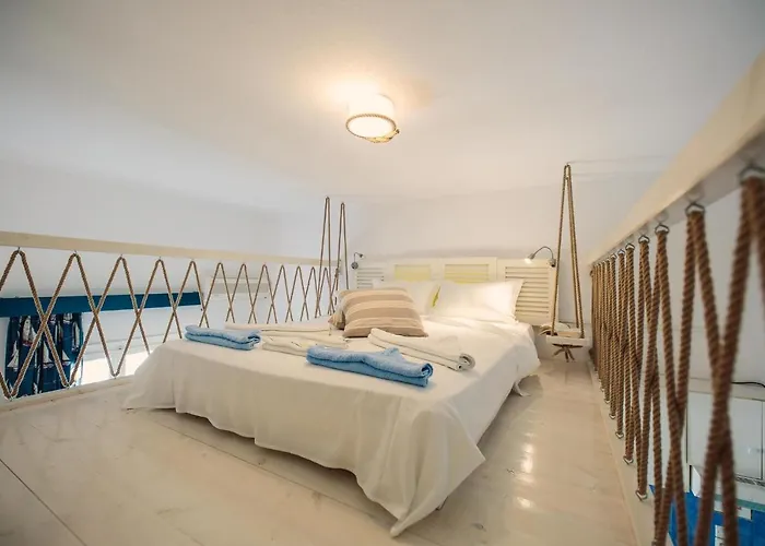 Anna Maria Apartamento Alikí